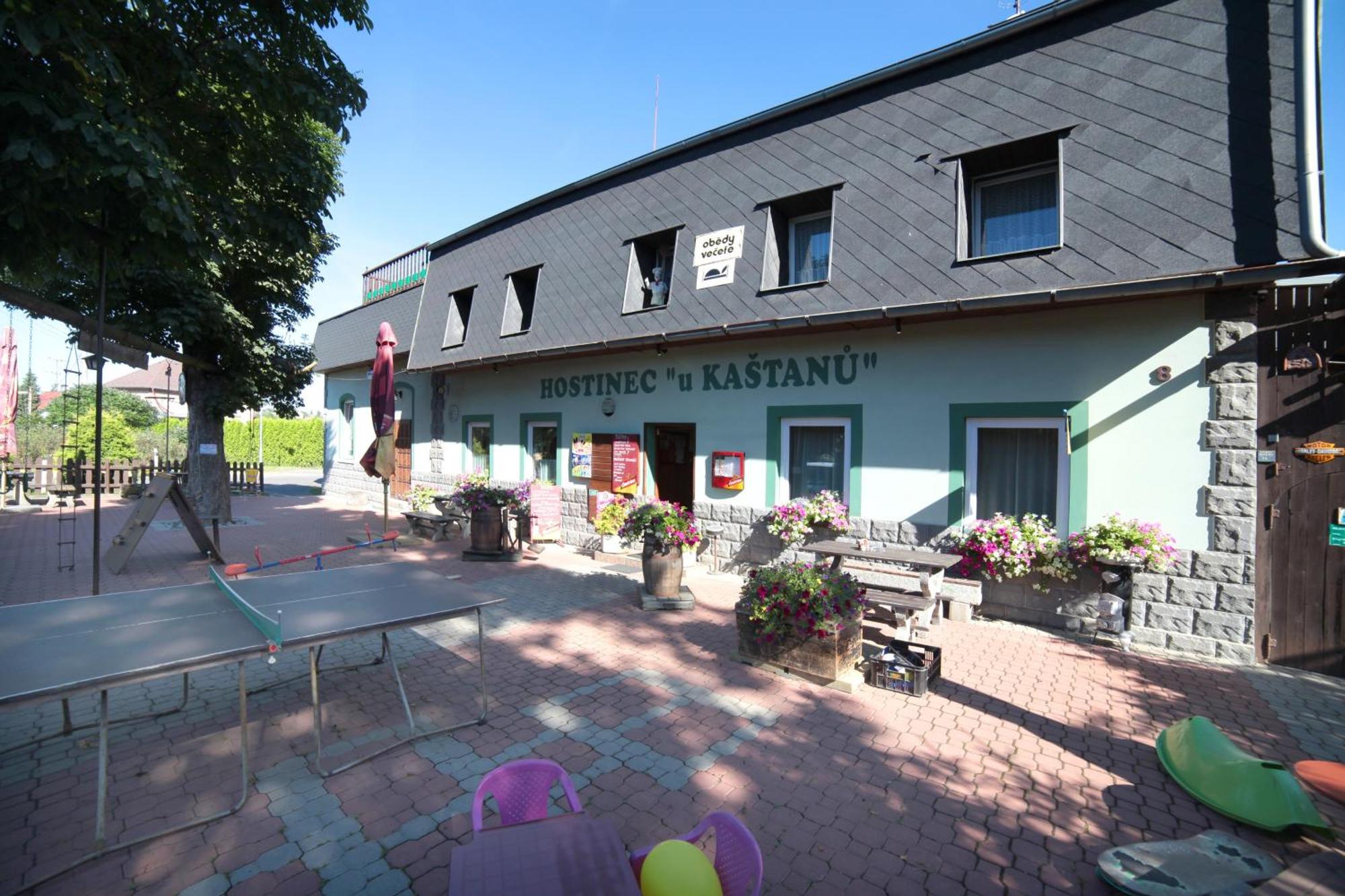 Pension U Kastanu Karlsbad Exteriör bild